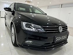 Volkswagen Jetta 1.4 TSI Nav HID LED 2016 Black PushStart Sunroof